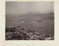 Gezicht op de haven en een deel van de stad Hong Kong