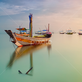 docking by Didit Aryono - Transportation Boats