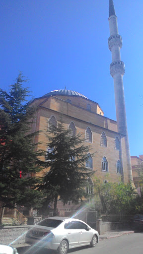 Seyranbağları Merkez Camii