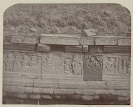 Basreliëf op het pendopo voetstuk aan de oostzijde van Candi Panataran.