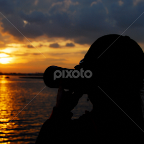 Capturing Sunset by Yohanes Julianto - People Street & Candids