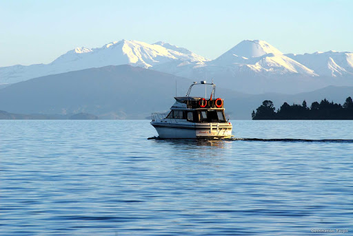 In any season, cruising on Lake Taupo will allow you to appreciate the awesome grandeur of the North Island’s volcanic region. To the south you’ll see the giant volcanoes of Tongariro National Park. Beneath you is the Taupo caldera, one of the world’s few "super volcanoes," which last erupted about 1,800 years ago.