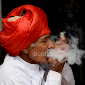 Joy  of Chillam  smoking by Rakesh Sharma - People Street & Candids