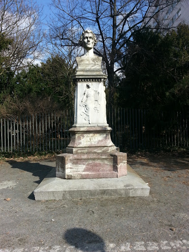 Wilhelm Müller Denkmal im Stadtpark