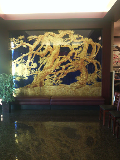 Golden Tree at Lin's