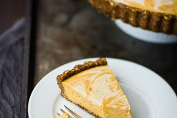 No-Bake Pumpkin Tart {vegan, paleo, raw-ish}