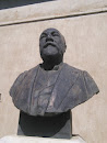 Statue F. Sarrien