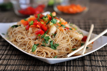 Hoisin Rice Noodles with Shrimp