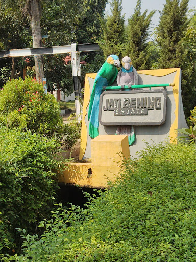 Jati Bening Estate Statue