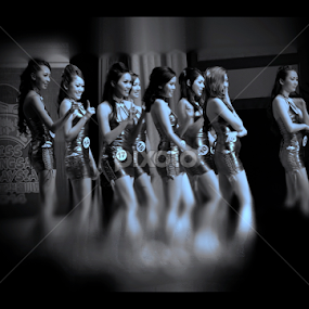 BEAUTY PAGEANT by Justani Joni - People Fashion