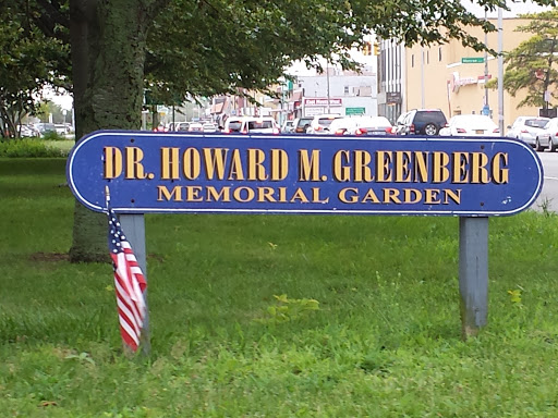 Dr Howard M Greenberg Memorial Garden