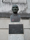 Busto Dr. Enrique Solervicens Castel