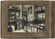 Interieur van fotohandel Lux, Nassaukade 361, Amsterdam