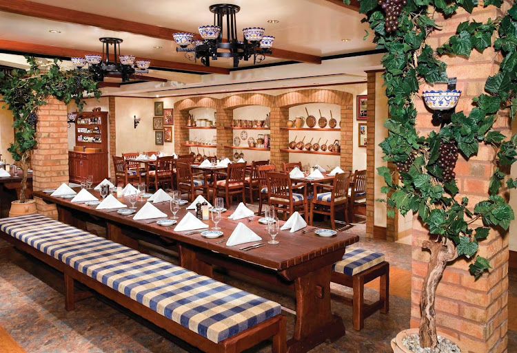 Norwegian Jade's Papa's restaurant specializes in Italian fare in a fun, traditional trattoria setting.