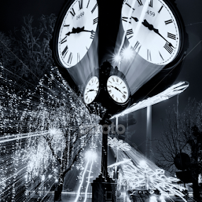 Chronos by Eduard Gutescu - Abstract Light Painting