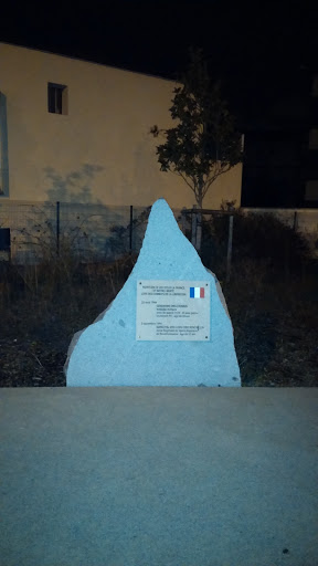 Monument aux morts - Carrefour de la Libération - Tassin