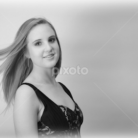 innocente bello by Wimpie Theron - Black & White Portraits & People