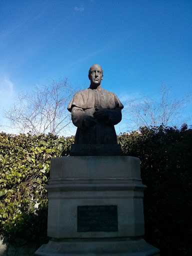 Monumento A Joaquín Masmitjà