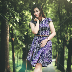 One Fine Day by Bhie Mha - People Portraits of Women