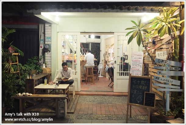 【生活】台南‧府中街內「話不多咖啡、小小小空間」