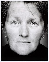 Portret van Jannie van Hasz, verpleegkundige - geboren te Deest