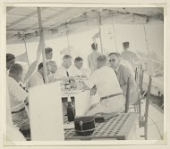 Maaltijd voor genodigden op de boot