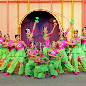 Dazzling Chineses Acrobat Show by Alnia Furwani Maulina - News & Events Entertainment