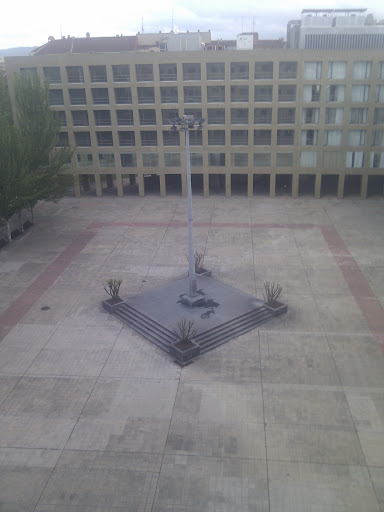 Plaza Tomas y Valiente