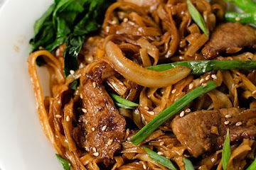 Real-Deal Beef Chow Fun (干炒牛河)