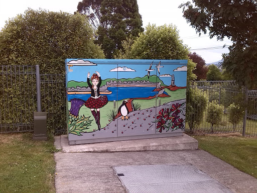 Mural on Dunrobin Street