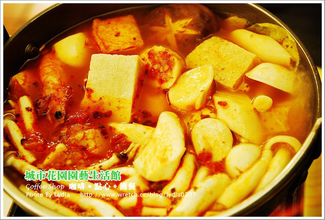 城市花園園藝生活館~到城市來逛花園順便"呷輝哥 "吧!