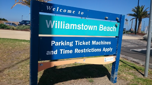 Williamstown Beach Sign