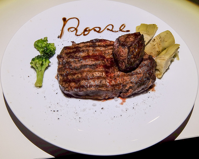 捷運萬芳醫院站 羅素披薩 Rosse Pizzeria 用披薩窯來烤牛排