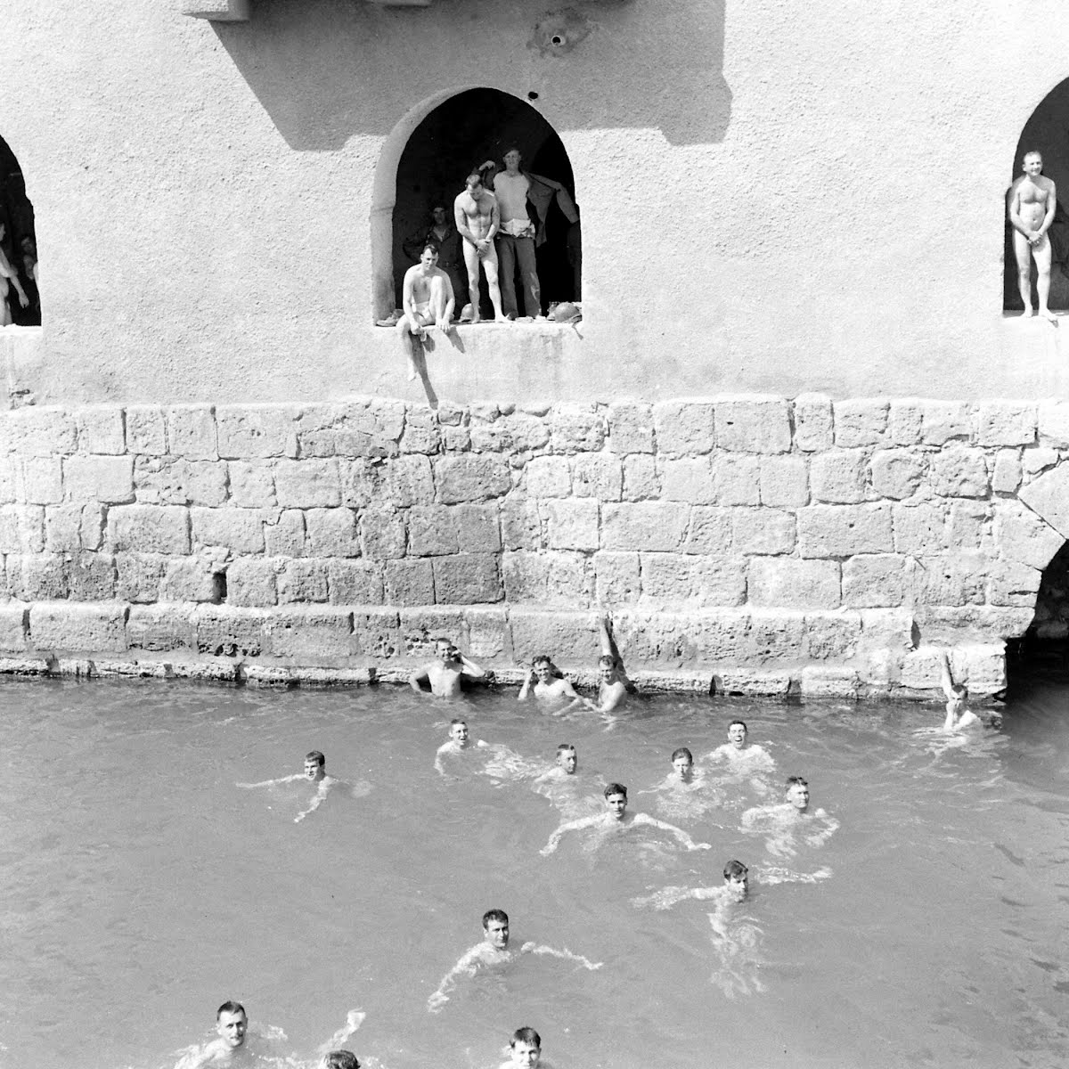 Soldiers Swim In Roman Baths At Gafsa Eliot Elisofon — Google Arts & Culture
