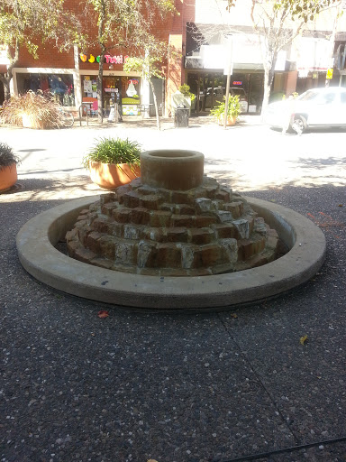 La Rosa Fountain