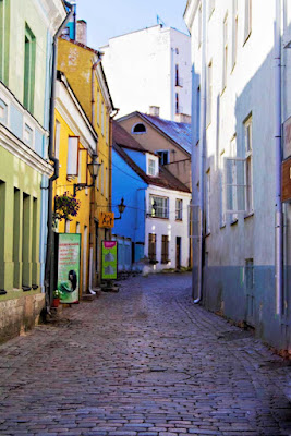 Bright colors and old-fashioned cobblestone alleyways await you in Tallinn, Estonia, when you take an Azamara cruise.