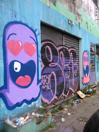 Graffiti Casal Fantasma Do Pacman